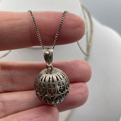 2 Necklaces One 925 Italy