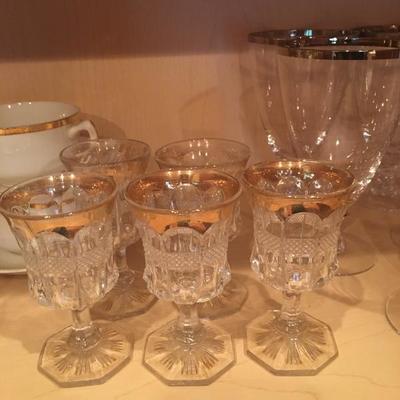 Lot 25 - Large Lot of Glasses, Cups and Mugs