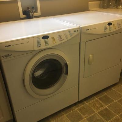 Lot 39 - Kenmore Washer and Dryer 