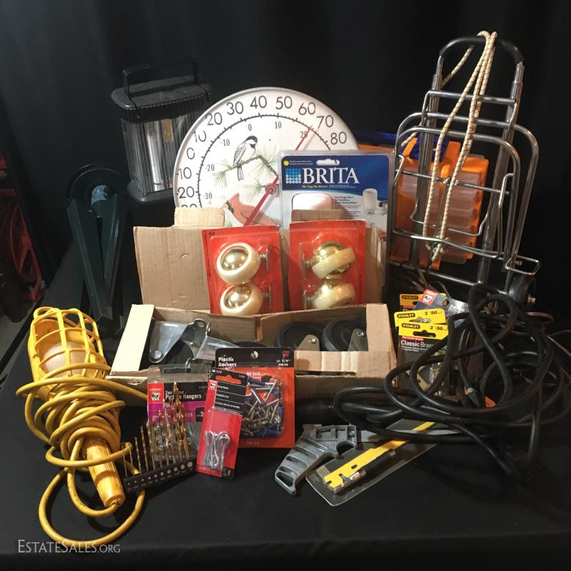 Lot 200 LL Bean Outdoor Thermometer, Rayovak Workhorse, Luggage and