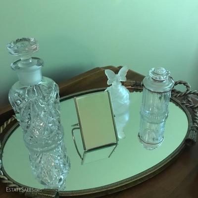 Lot 65 - Vanity Lot with perfume bottles, tray and boxes
