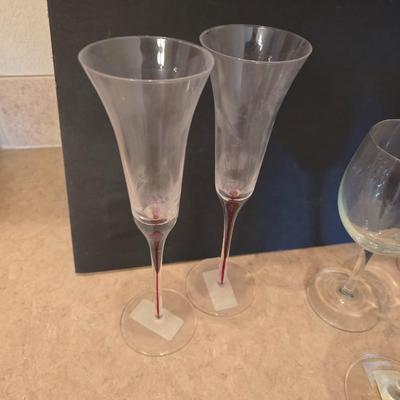 Assorted Vintage & Modern and vintage stemmed Glassware Lot – 14 Pieces Anchor Hocking Boopie - Art glass and others