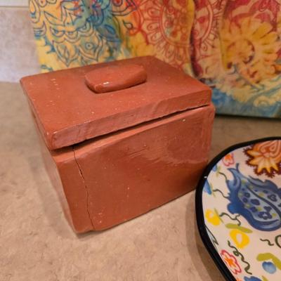 Boho Floral Décor Lot – Canvas Art, Ceramic Candle Plate, Faux Poppies & More (5-Piece Set)