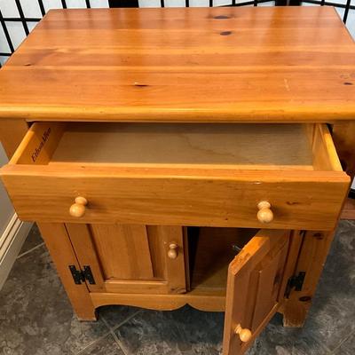Ethan Allen Night Stand 27hx25wx16d inches