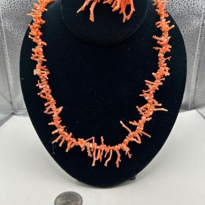 Sale Photo Thumbnail #239: Beautiful Spiny coral in excellent condition, the necklace is 21 inches long, and the matching earrings are about 2 inches long.  
Retails at $200+