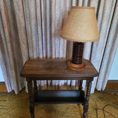 LOT 68D: Vintage Davis Birely Table Co, Side Table and Ceramic Table Lamp