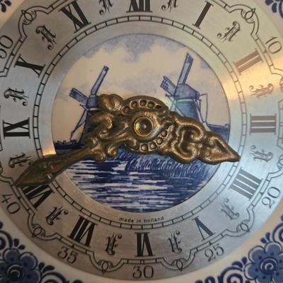 LOT 78K: Vintage Dutch Zaanse-Style Atlas Pendulum Wall Clock