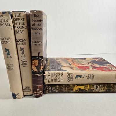 LOT 87L: Nancy Drew and The Bobbsey Twin Books