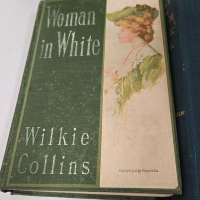 LOT 92L: Antique and Vintage Books