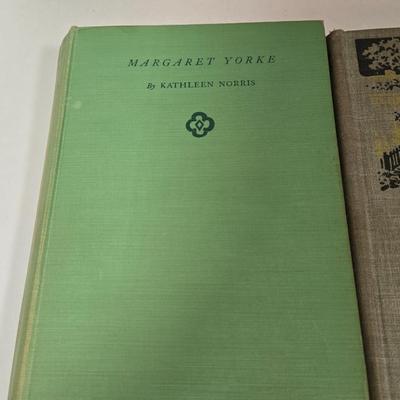 LOT 92L: Antique and Vintage Books