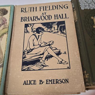 LOT 92L: Antique and Vintage Books