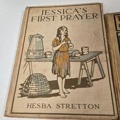 LOT 92L: Antique and Vintage Books
