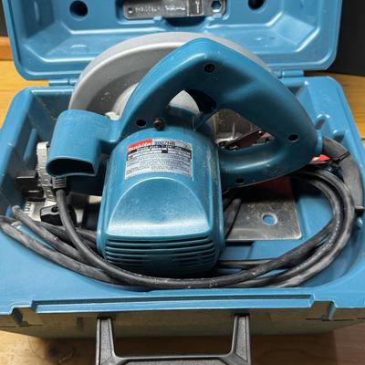LOT 126B: Power Toools Featuring a Fein MSxe636 II Triangle Sander, Makita Cordless Drill/Driver Kit and Makita 5007NB 7.25 inch Circular...