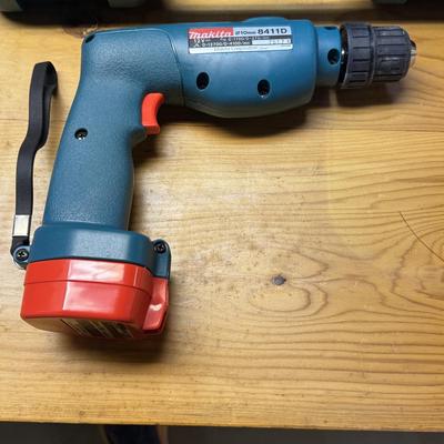 LOT 126B: Power Toools Featuring a Fein MSxe636 II Triangle Sander, Makita Cordless Drill/Driver Kit and Makita 5007NB 7.25 inch Circular...