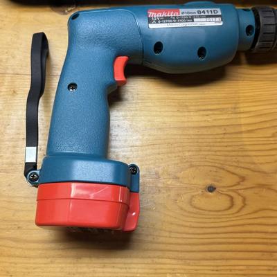 LOT 126B: Power Toools Featuring a Fein MSxe636 II Triangle Sander, Makita Cordless Drill/Driver Kit and Makita 5007NB 7.25 inch Circular...