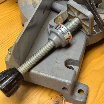 LOT 128B: Makita 10” Miter Saw LS1020