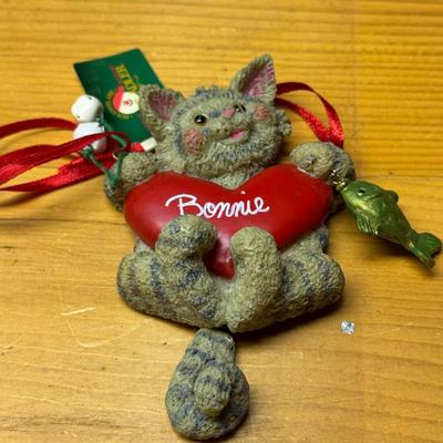 LOT 138B: Vintage Assortment of Christmas Ornaments, Stocking and Decorations!