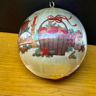 LOT 138B: Vintage Assortment of Christmas Ornaments, Stocking and Decorations!