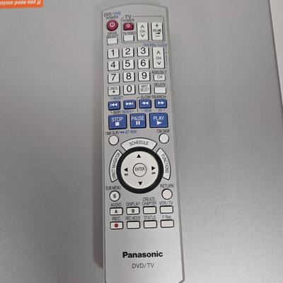 LOT 176X: Panasonic DMR-ES35V Combination DVD and VHS VCR Player/ Recorder with Remote