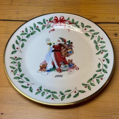 LOT 180B: Christmas in July! Lenox Christmas Plate, Couple of Stockings, Santa Figures and More!