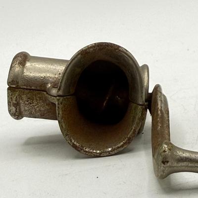 LOT 193K: Vintage/Antique Kitchen Accessories - Coffee Mill, Toaster, & More!