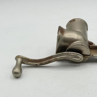 LOT 193K: Vintage/Antique Kitchen Accessories - Coffee Mill, Toaster, & More!