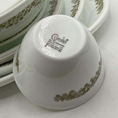 LOT 194K: Collection of Corning Ware Dish Sets