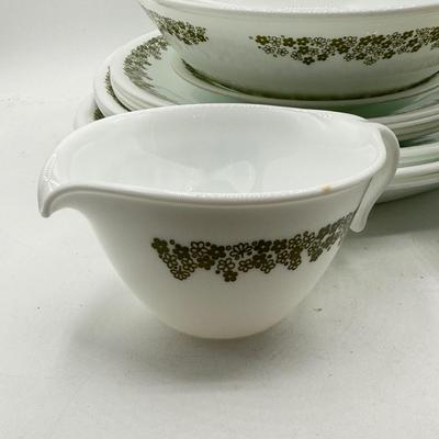 LOT 194K: Collection of Corning Ware Dish Sets