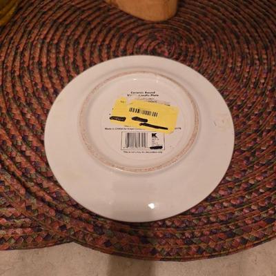 Amber Glass Vase, Hand-Carved Giraffe, and Safari Fun Decor Lot