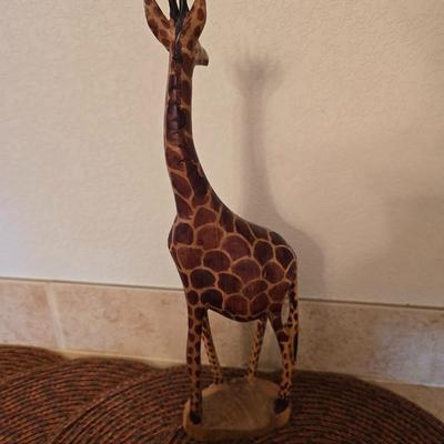 Amber Glass Vase, Hand-Carved Giraffe, and Safari Fun Decor Lot