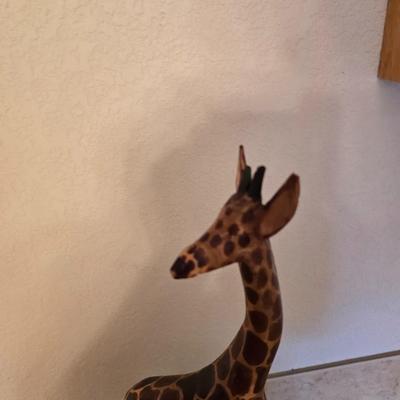 Amber Glass Vase, Hand-Carved Giraffe, and Safari Fun Decor Lot