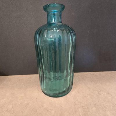 Art Glass Decor Lot – Murano-Style Swirl Dish & Ribbed Aqua Glass Bottle
