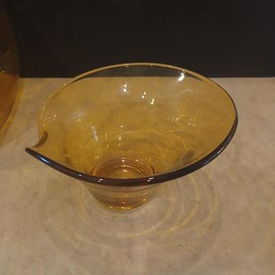 Mid-Century Amber Glass Decor – Sculptural Vase & Asymmetrical Bowl