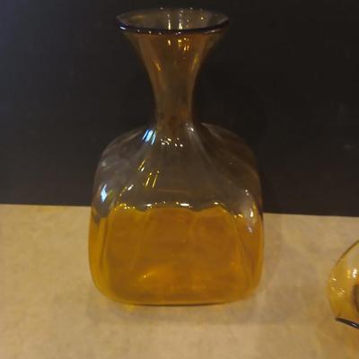 Mid-Century Amber Glass Decor – Sculptural Vase & Asymmetrical Bowl