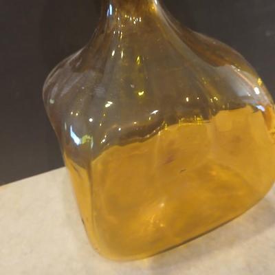 Mid-Century Amber Glass Decor – Sculptural Vase & Asymmetrical Bowl