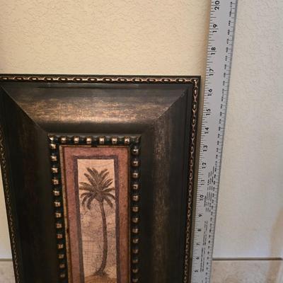 Safari-Inspired Decor Lot – Carved Giraffe, Framed Palm Print & Wooden Accent Vase