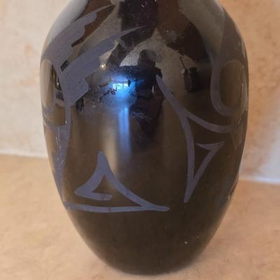 Southwest & Wildlife Decor Set – Black Etched Pottery, wooden Carved Eagle & Framed Print