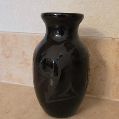 Southwest & Wildlife Decor Set – Black Etched Pottery, wooden Carved Eagle & Framed Print