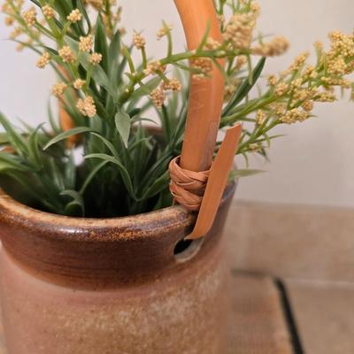 Neutral Rustic Decor Set – Pottery Vase, Clock, Candle, & Table Linens