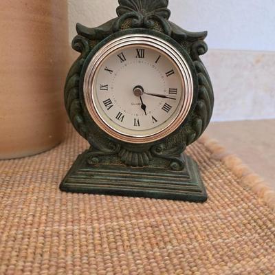 Neutral Rustic Decor Set – Pottery Vase, Clock, Candle, & Table Linens