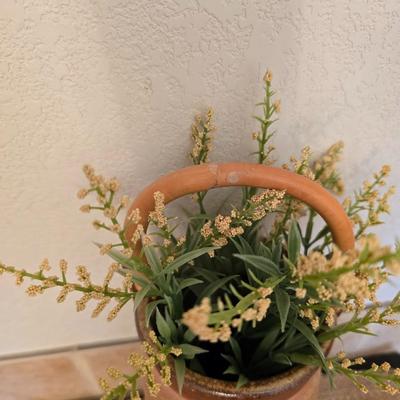 Neutral Rustic Decor Set – Pottery Vase, Clock, Candle, & Table Linens