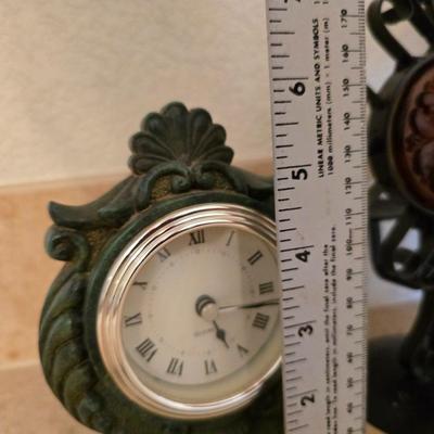 Neutral Rustic Decor Set – Pottery Vase, Clock, Candle, & Table Linens