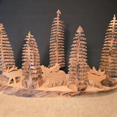 Hand-Carved from one log - Woodland Forest Scene This is talent!