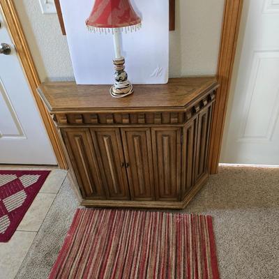 Vintage flat backed entryway Cabinet, Lamp & Accent Rug Set