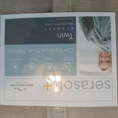 New Serta Serasoft Twin Blanket + Sun Zero Extreme Blackout Curtains (2 Panels)