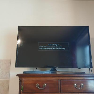 Samsung 43” Smart TV – Model UN43J5200AF