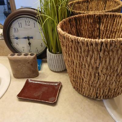 Bathroom Decor Lot – Basket, Clock & wicker waste basket, faux plant, and other accessories