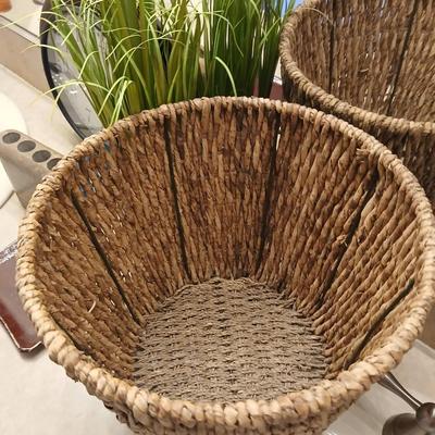 Bathroom Decor Lot – Basket, Clock & wicker waste basket, faux plant, and other accessories