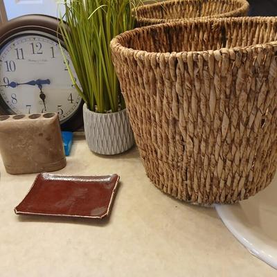 Bathroom Decor Lot – Basket, Clock & wicker waste basket, faux plant, and other accessories