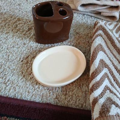 Burgundy Bathroom Textile & Accessories with long runner rug